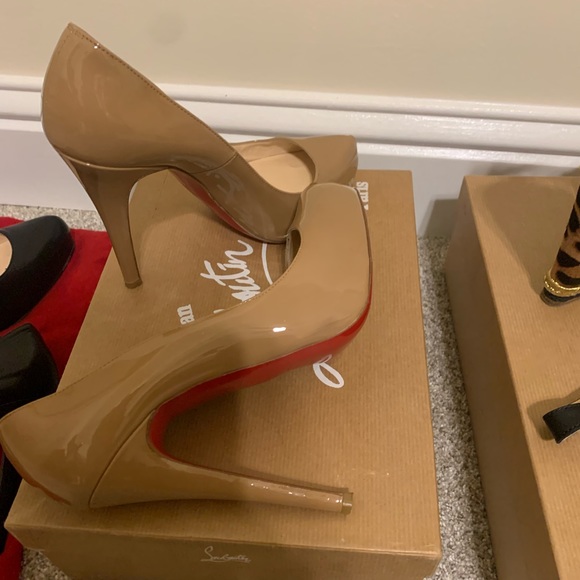 Shoes - Picture 4 of 4